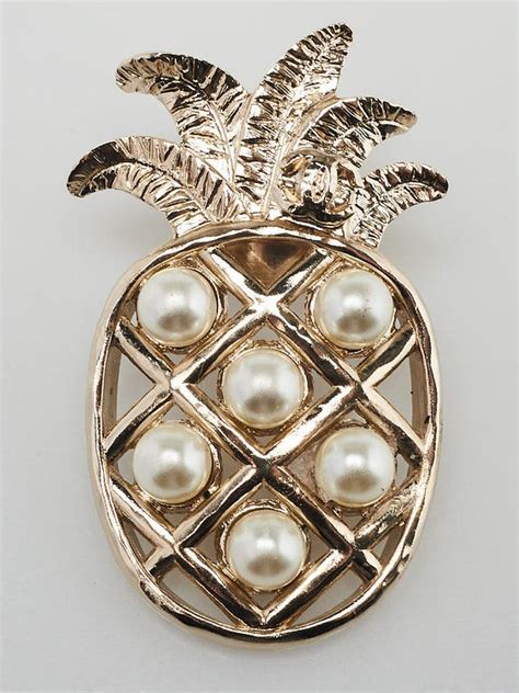 Chanel Gold Metal and Faux Pearl Pineapple Brooch